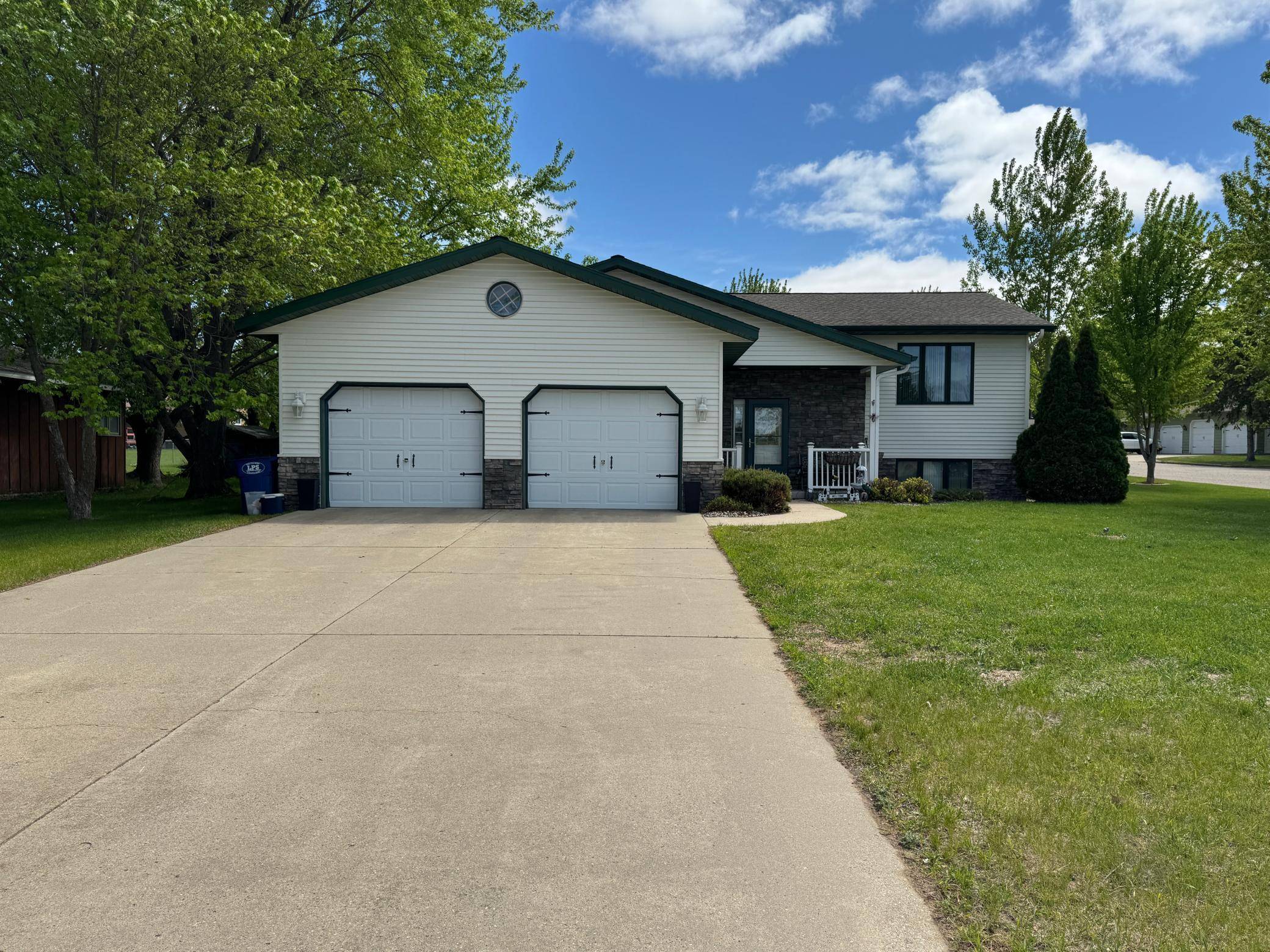 Wadena, MN 56482,1420 4th ST SW