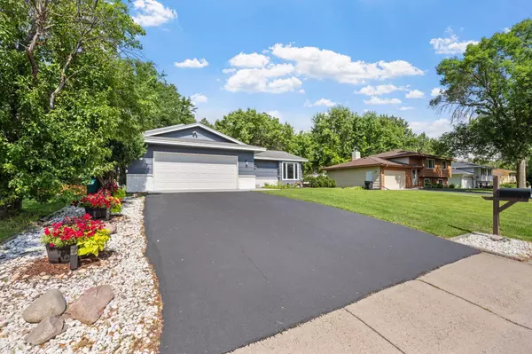Maple Grove, MN 55369,6502 Lancaster LN N
