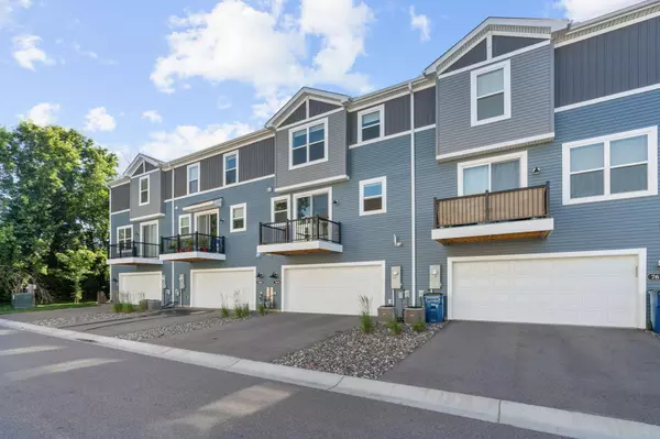 Inver Grove Heights, MN 55076,7614 Connie LN