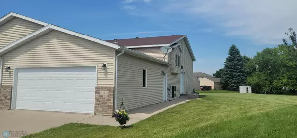 Moorhead, MN 56560,3334 10th ST S