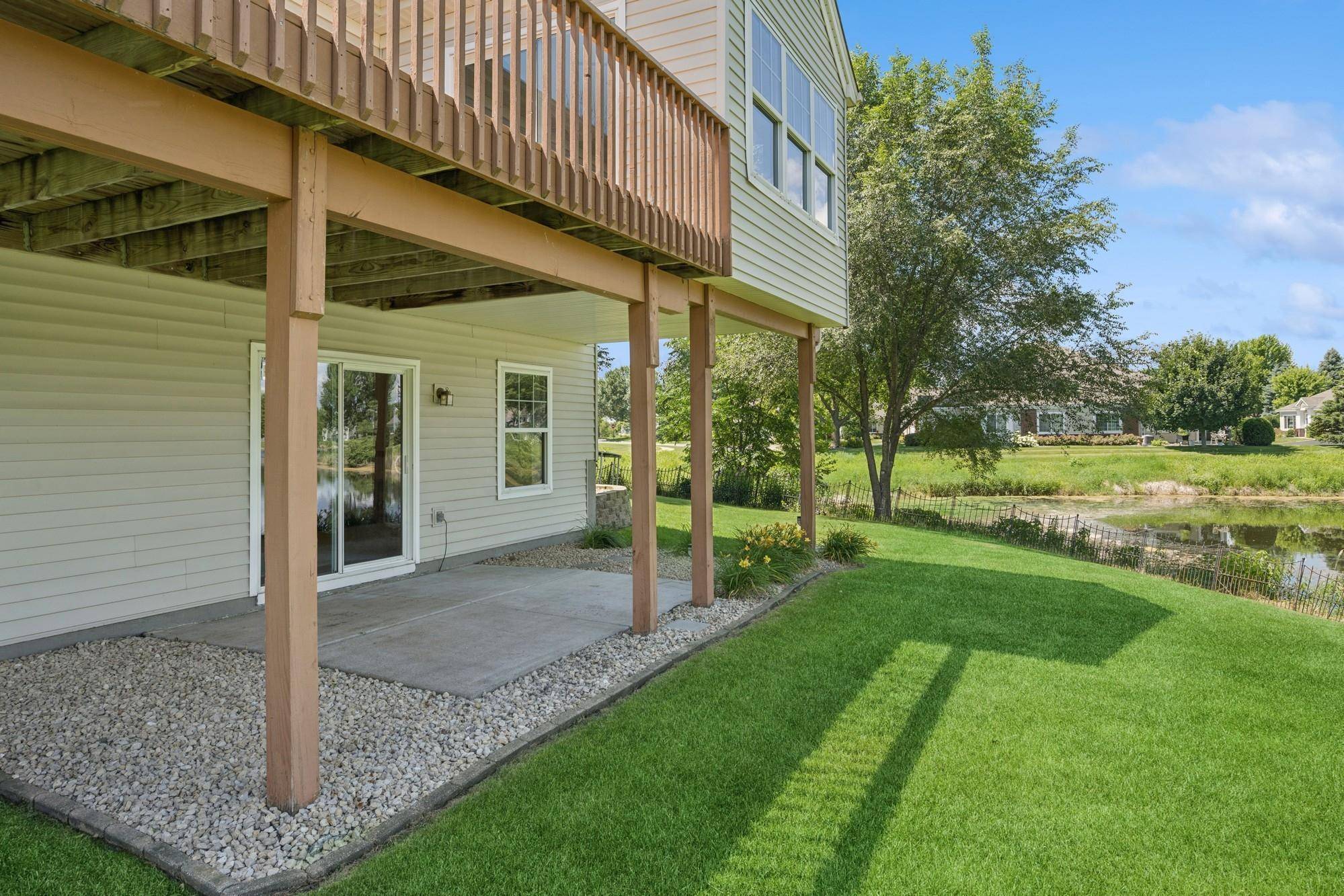 Blaine, MN 55449,10917 Nassau CIR NE