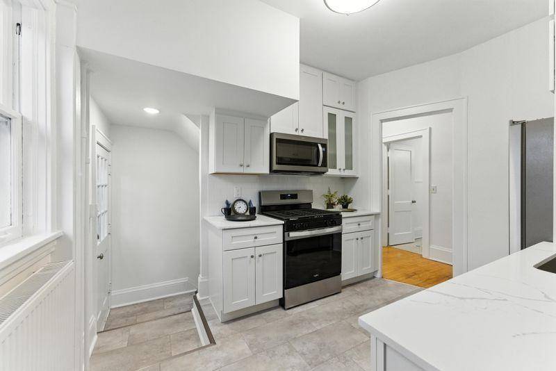 Minneapolis, MN 55408,3148 Bryant AVE S