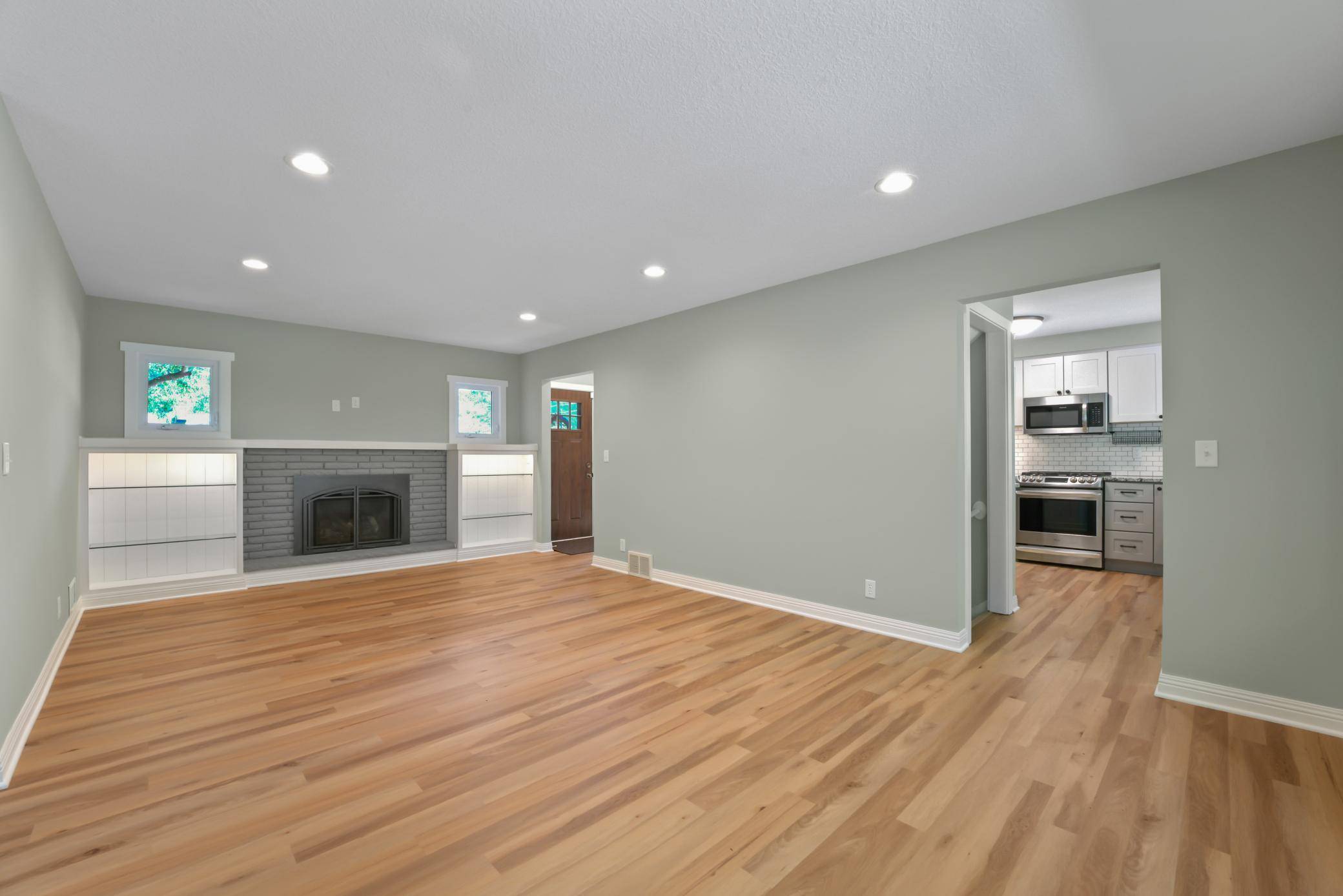 Minnetonka, MN 55305,2248 Windsor Lake DR
