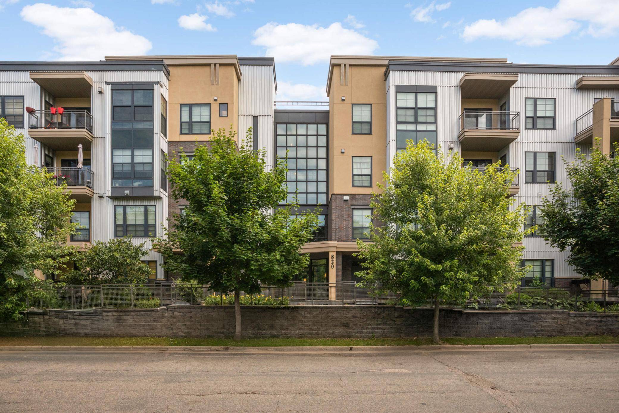 Saint Paul, MN 55114,820 Emerald ST SE #314