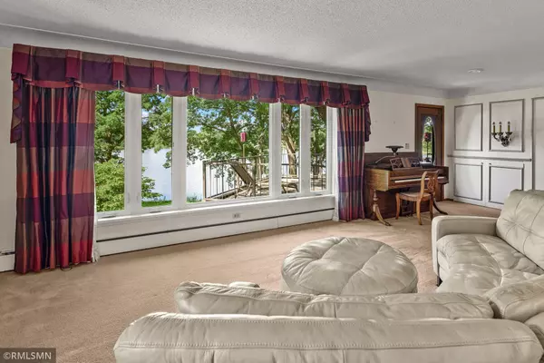 Circle Pines, MN 55014,26 E Golden Lake RD