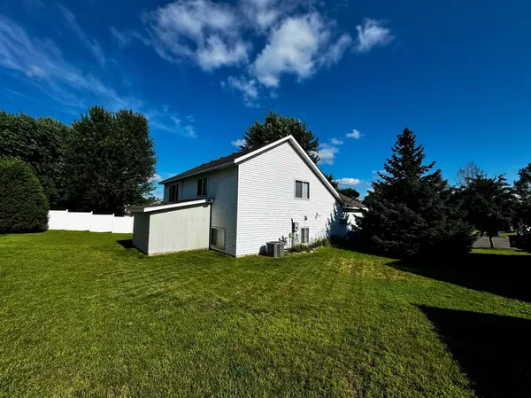 Saint Cloud, MN 56301,1823 Tyler PATH