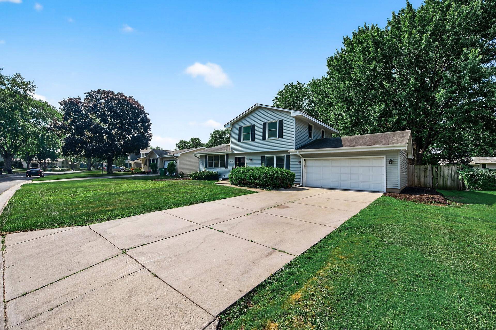 New Hope, MN 55427,9225 Northwood Pkwy