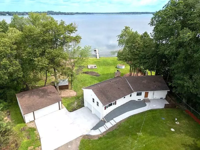 Ham Lake, MN 55304,3311 Interlachen DR NE