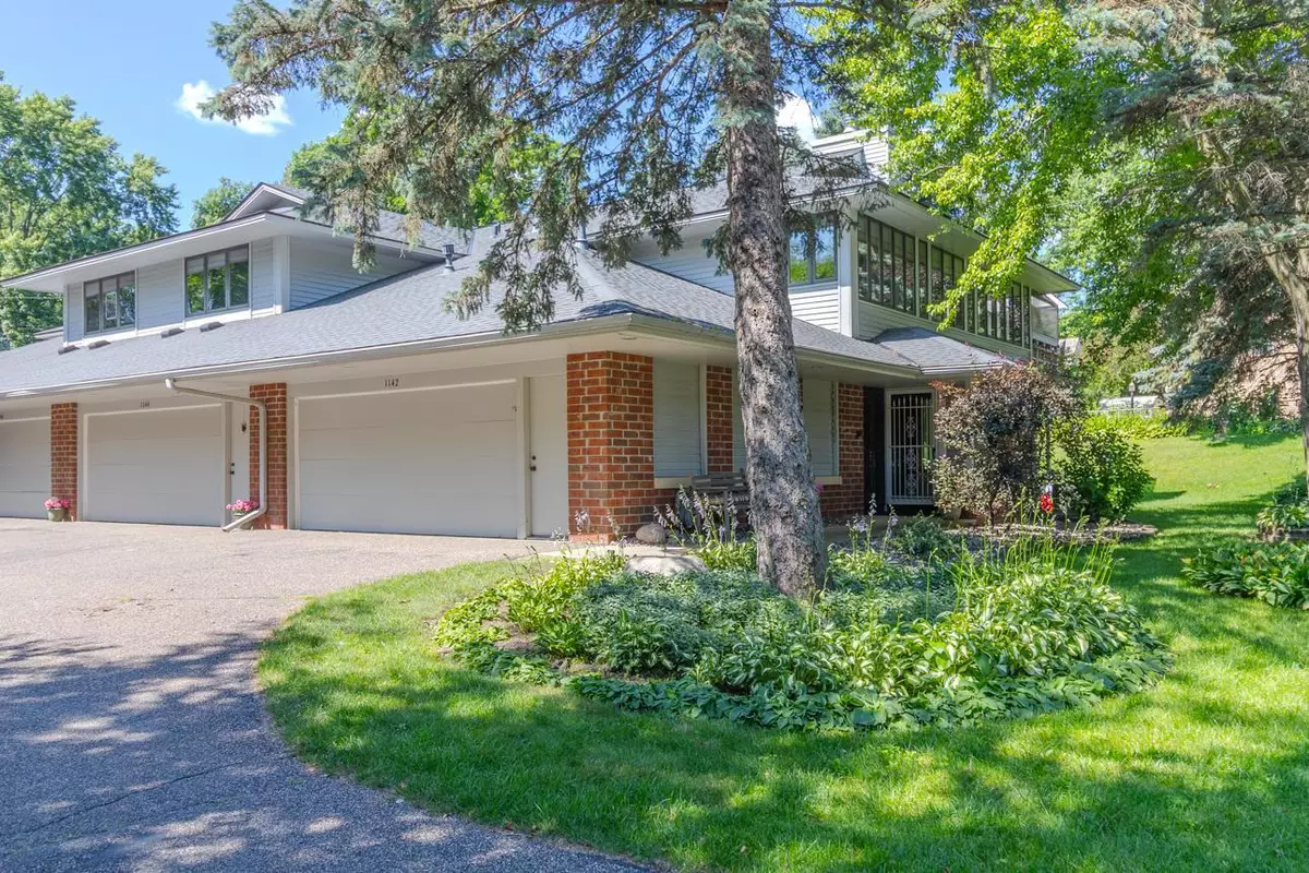 Roseville, MN 55113,1142 Rose PL
