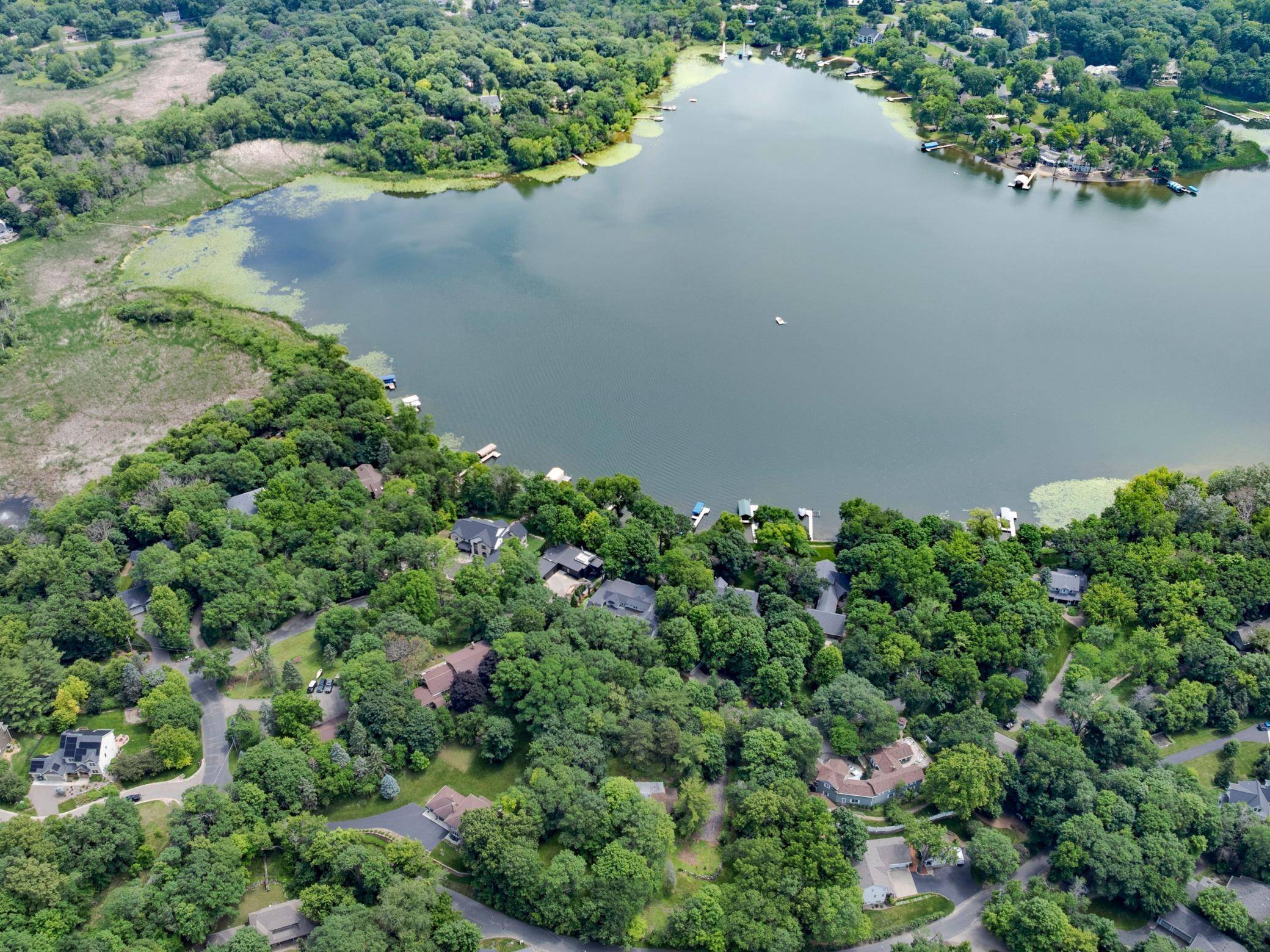 6620 X Horseshoe Curve, Chanhassen, MN 55317