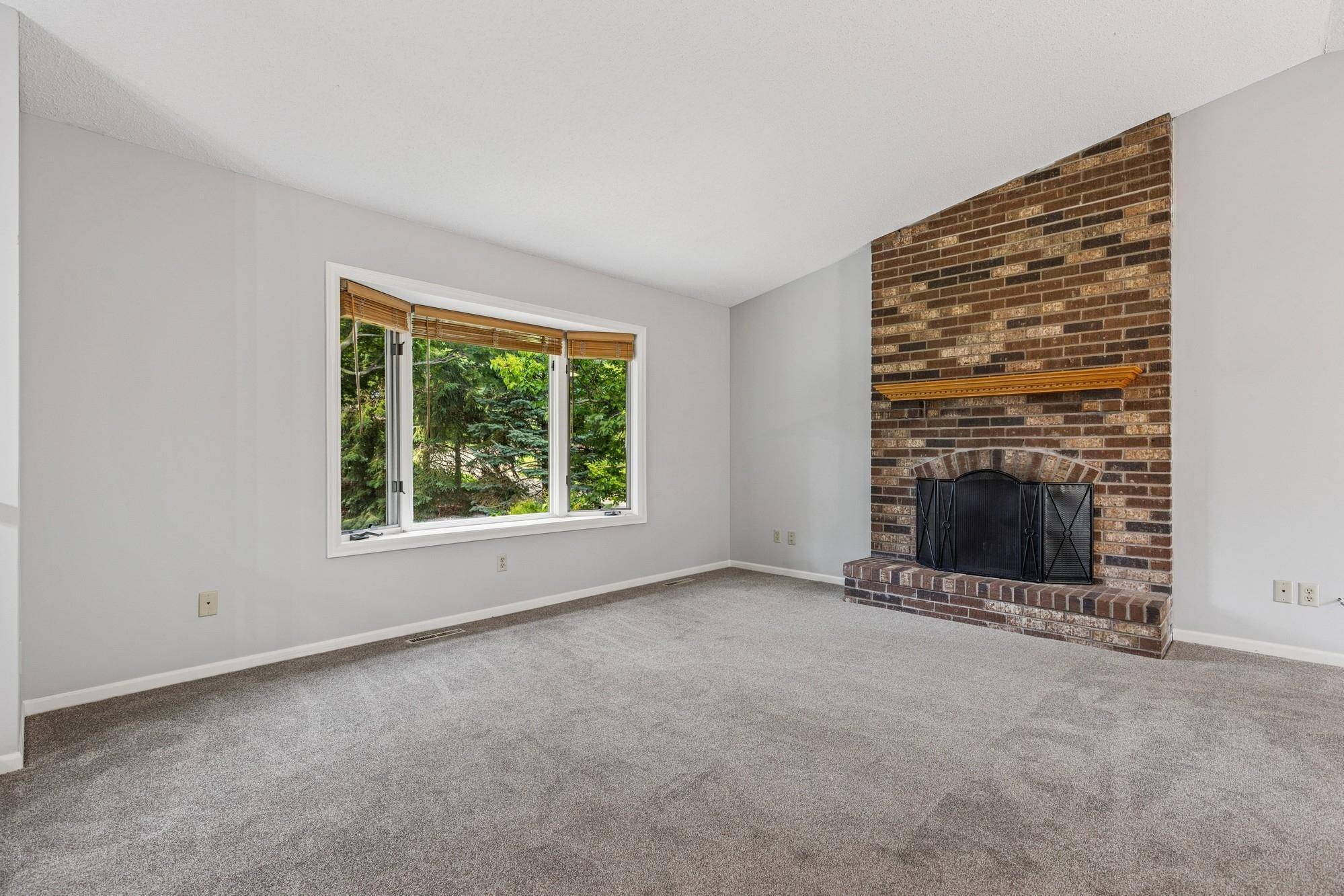 Minnetonka, MN 55391,551 Townes RD