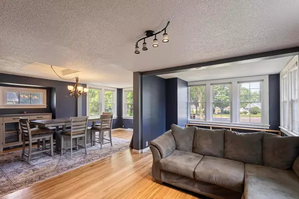 Columbia Heights, MN 55421,3979 Reservoir BLVD