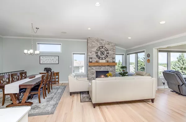 Prior Lake, MN 55372,14944 Summit CIR NW