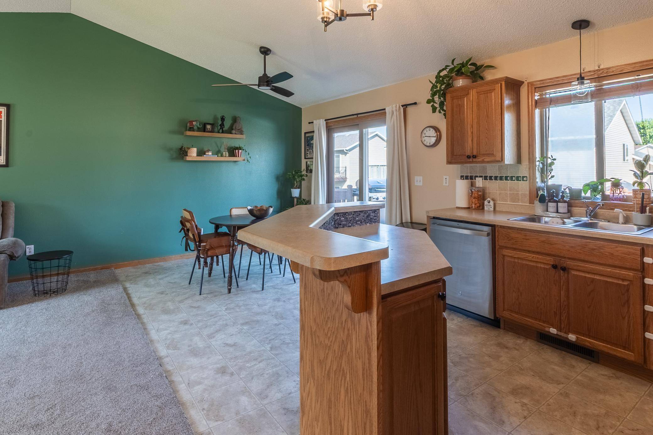 Saint Cloud, MN 56301,2533 42nd AVE S
