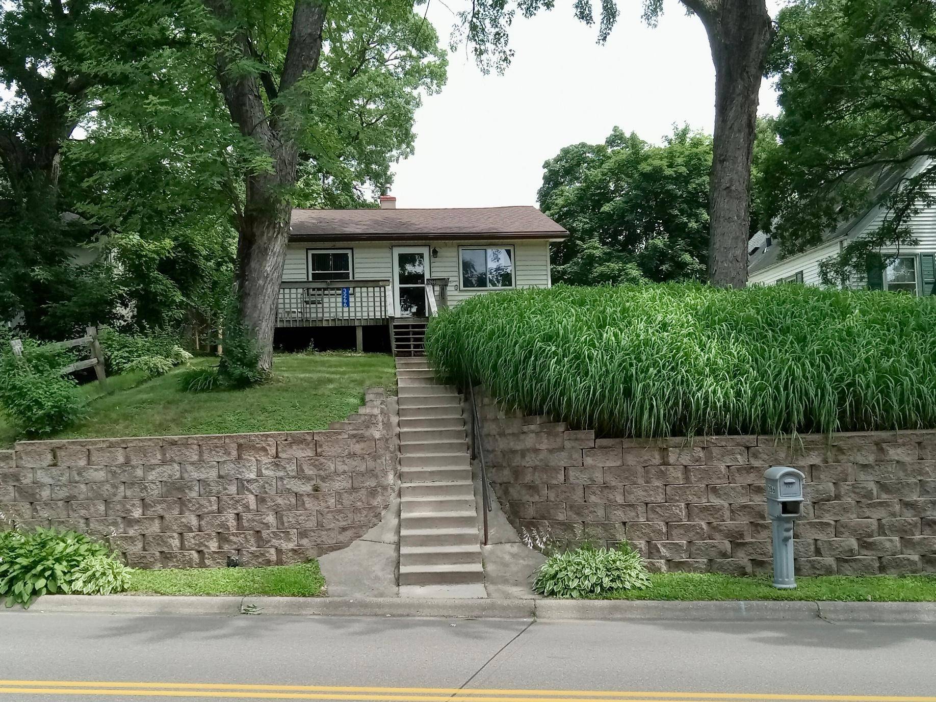 3266 W Owasso BLVD, Shoreview, MN 55126
