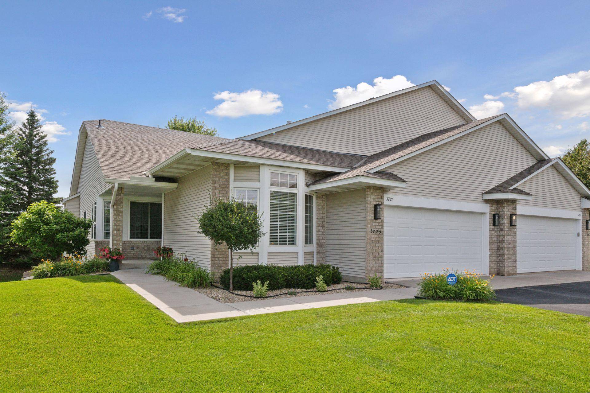Plymouth, MN 55446,3725 Archer LN N