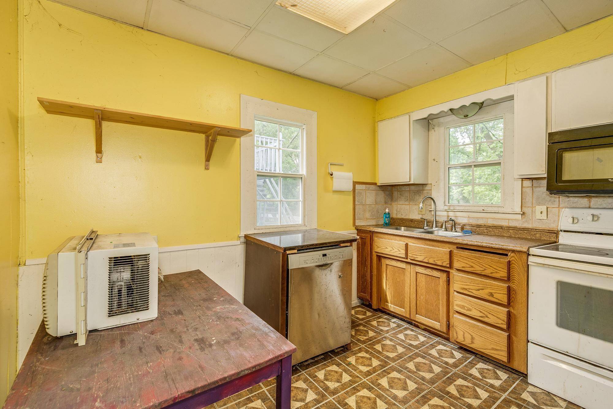 Saint Paul, MN 55103,1111 Como Place