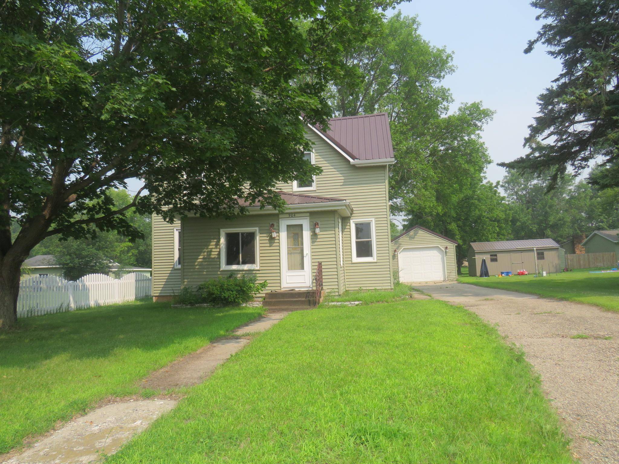 Benson, MN 56215,904 12th ST N