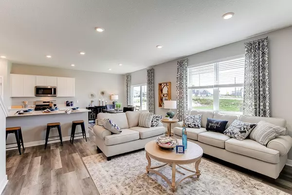 923 Redfield CIR, Delano, MN 55328