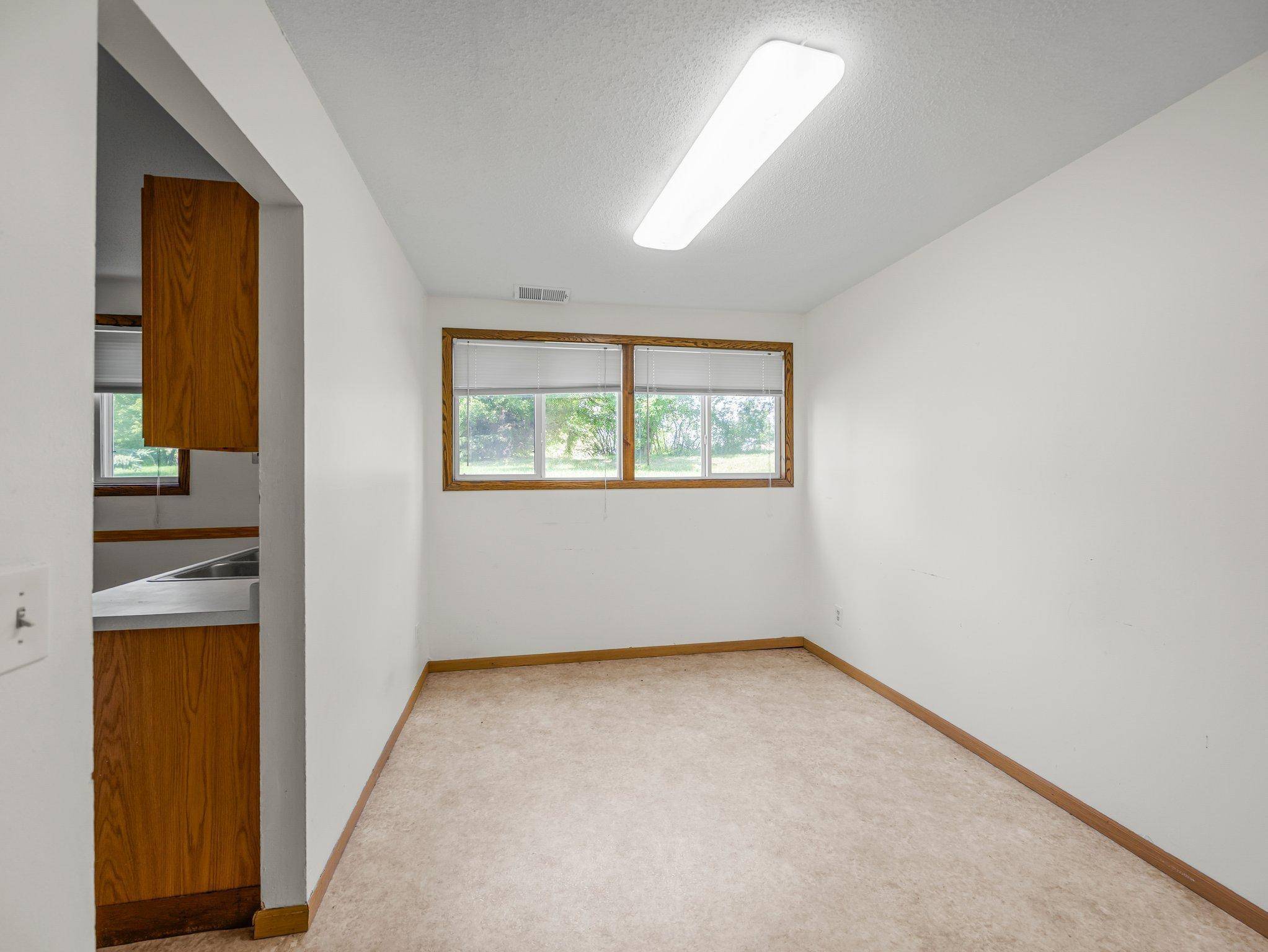 Eagan, MN 55123,1363 Easter LN