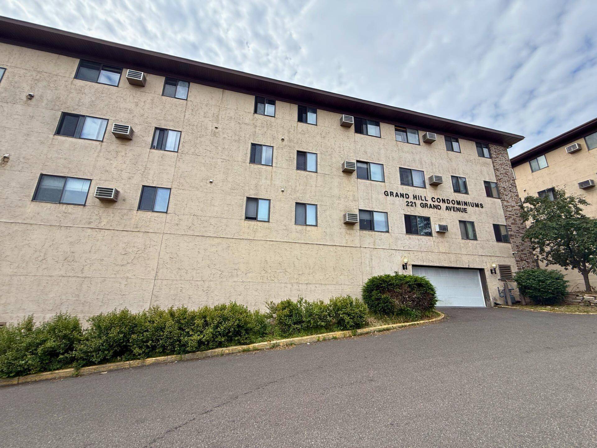 221 Grand AVE W #108, South Saint Paul, MN 55075