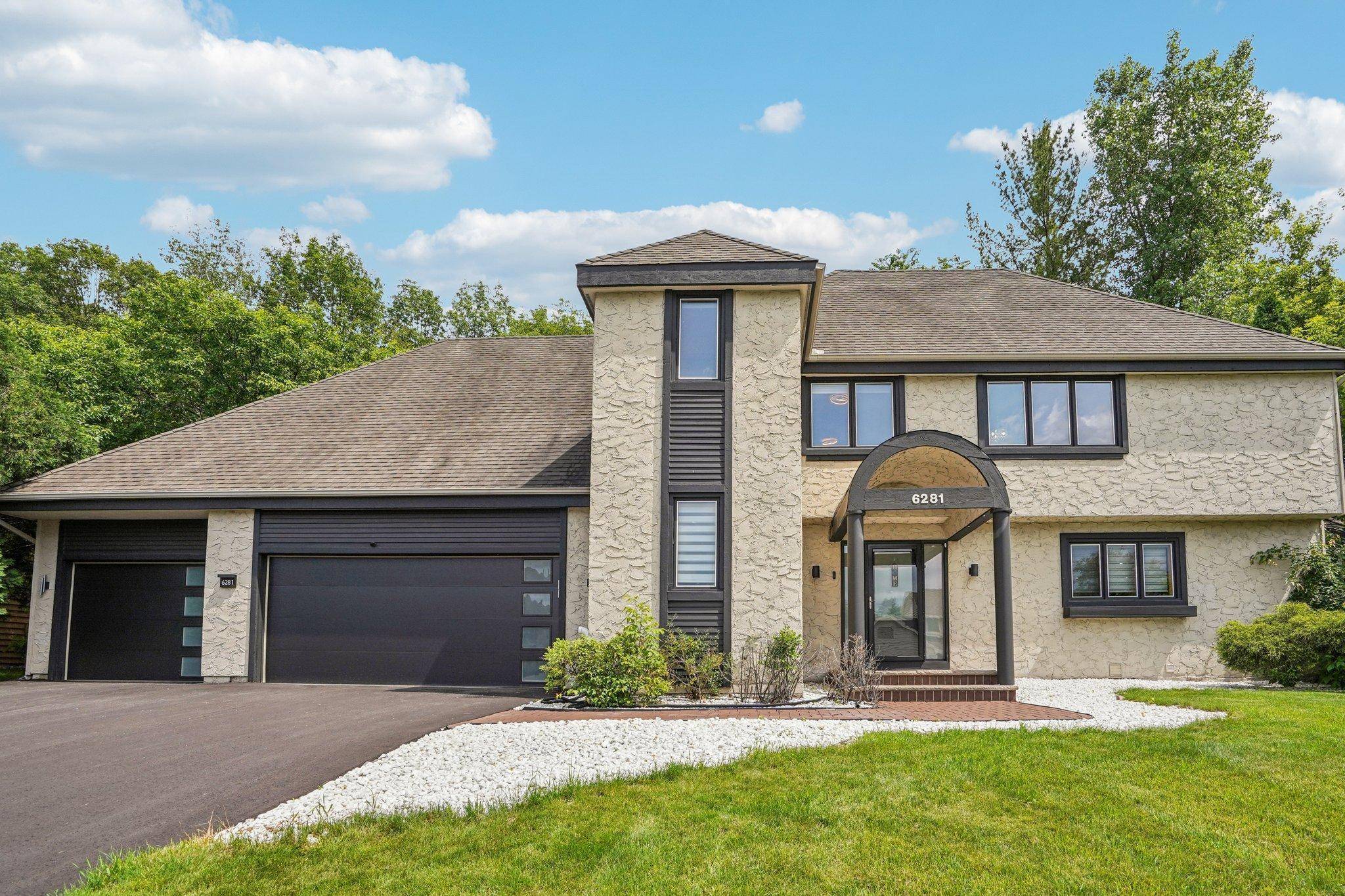 Eden Prairie, MN 55346,6281 Ginger DR