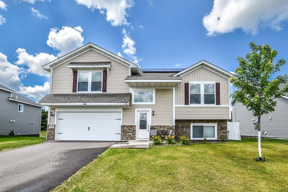 39604 Fallbrook AVE, North Branch, MN 55056