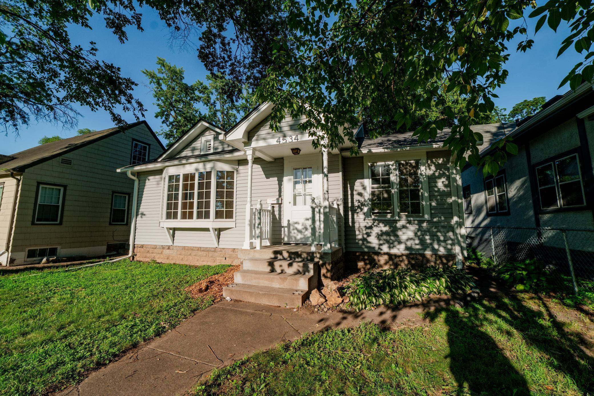 Minneapolis, MN 55412,4534 Queen AVE N