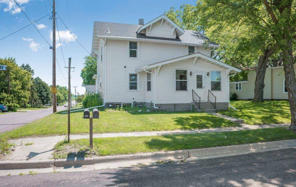 Gibbon, MN 55335,857 Bradley AVE
