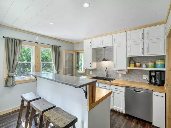 Roseville, MN 55113,2254 Western AVE N