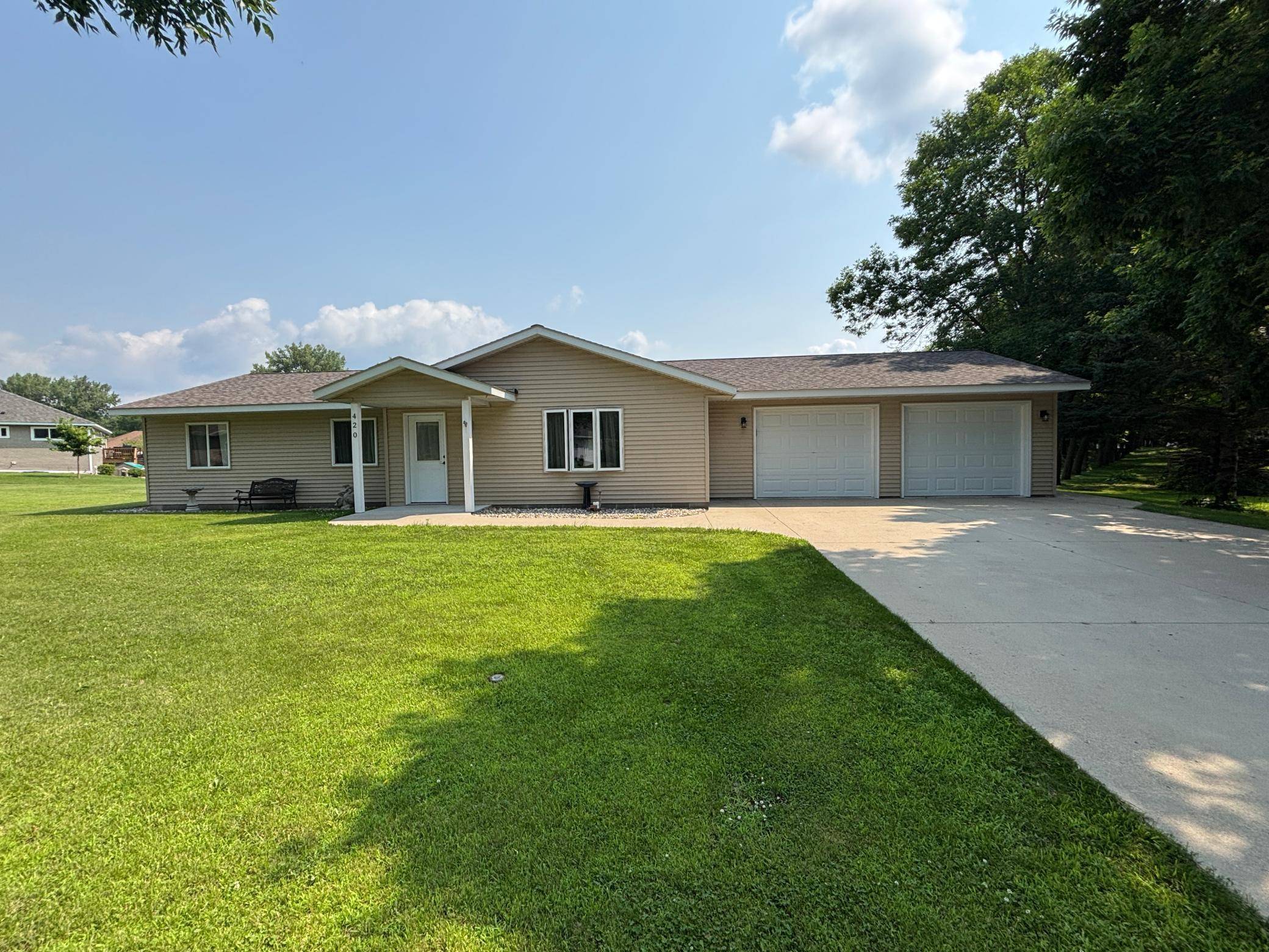 Spicer, MN 56288,420 Medayto DR
