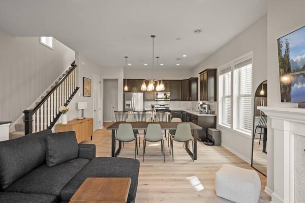 8120 Arrowwood LN N, Maple Grove, MN 55369