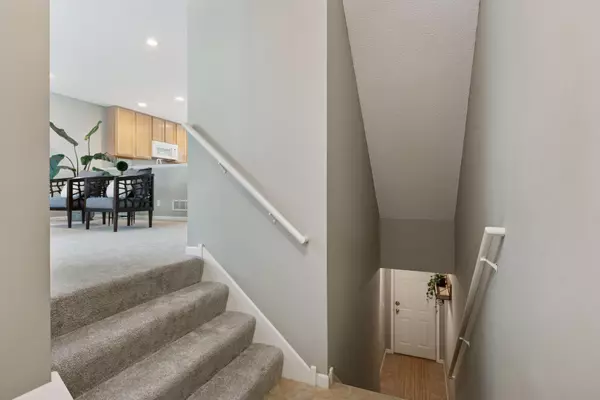 Minneapolis, MN 55413,1728 3rd ST NE