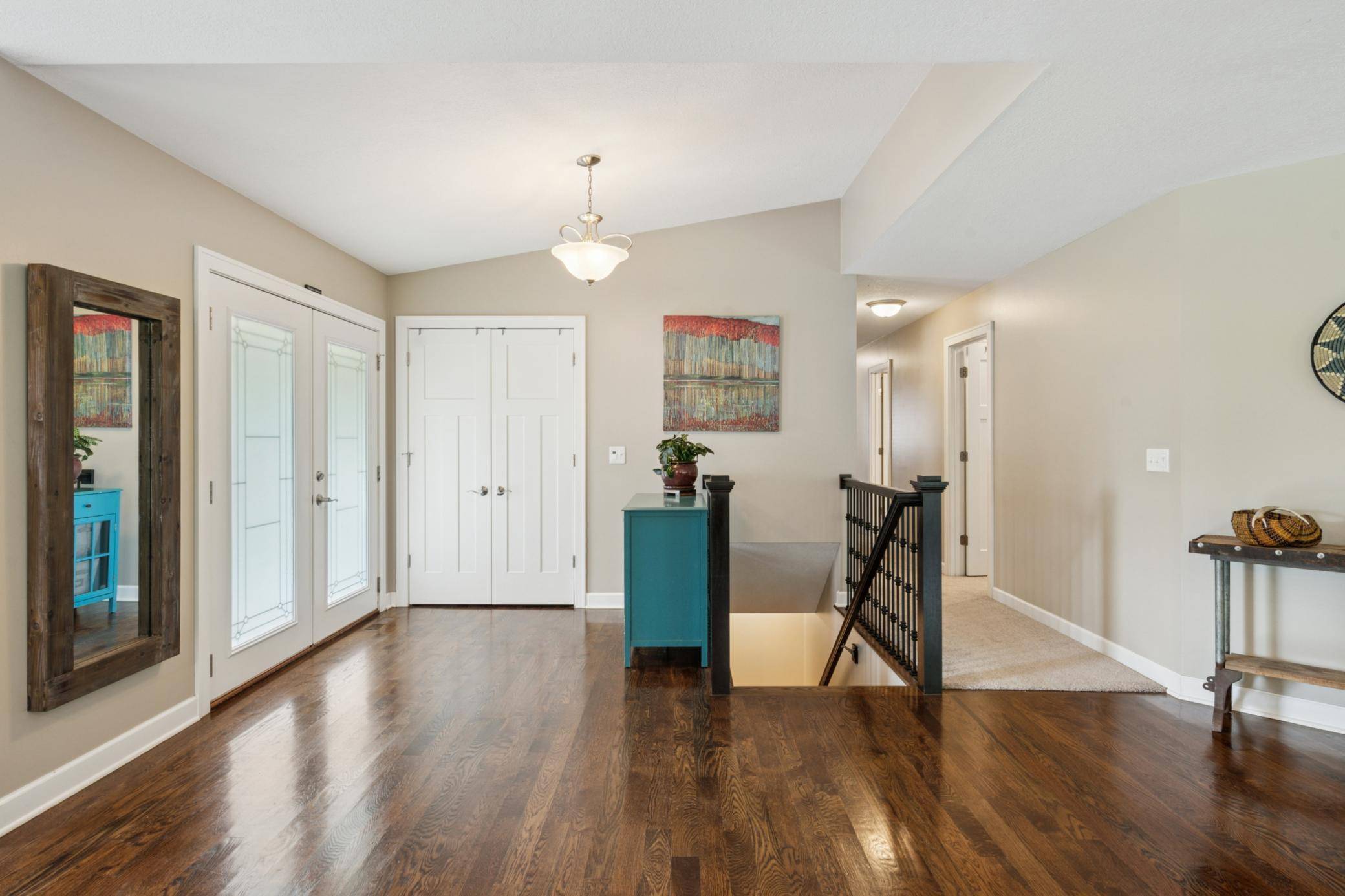 Bloomington, MN 55437,10525 Rich RD