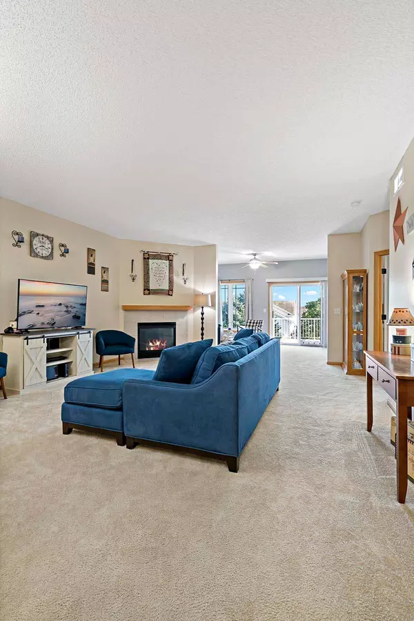 Faribault, MN 55021,2714 Village DR