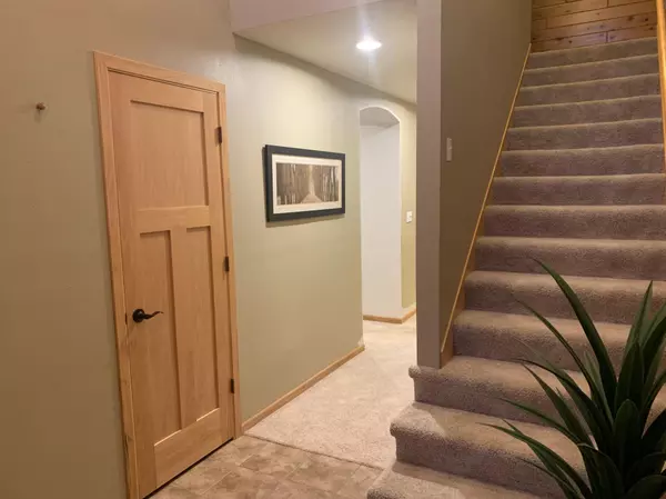 Austin, MN 55912,1807 3rd AVE NE