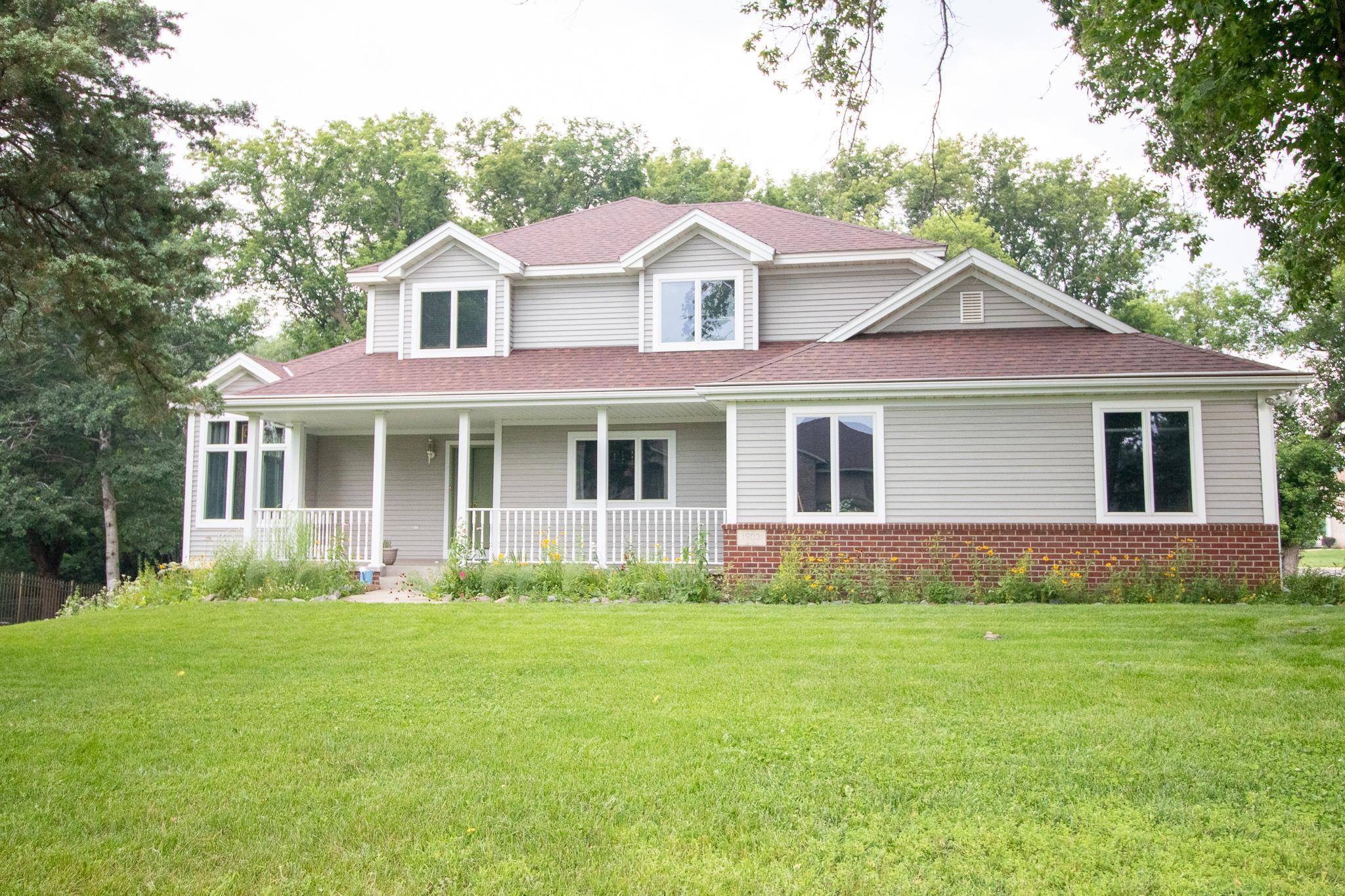 1903 Meadowrose BLVD, Saint Cloud, MN 56301