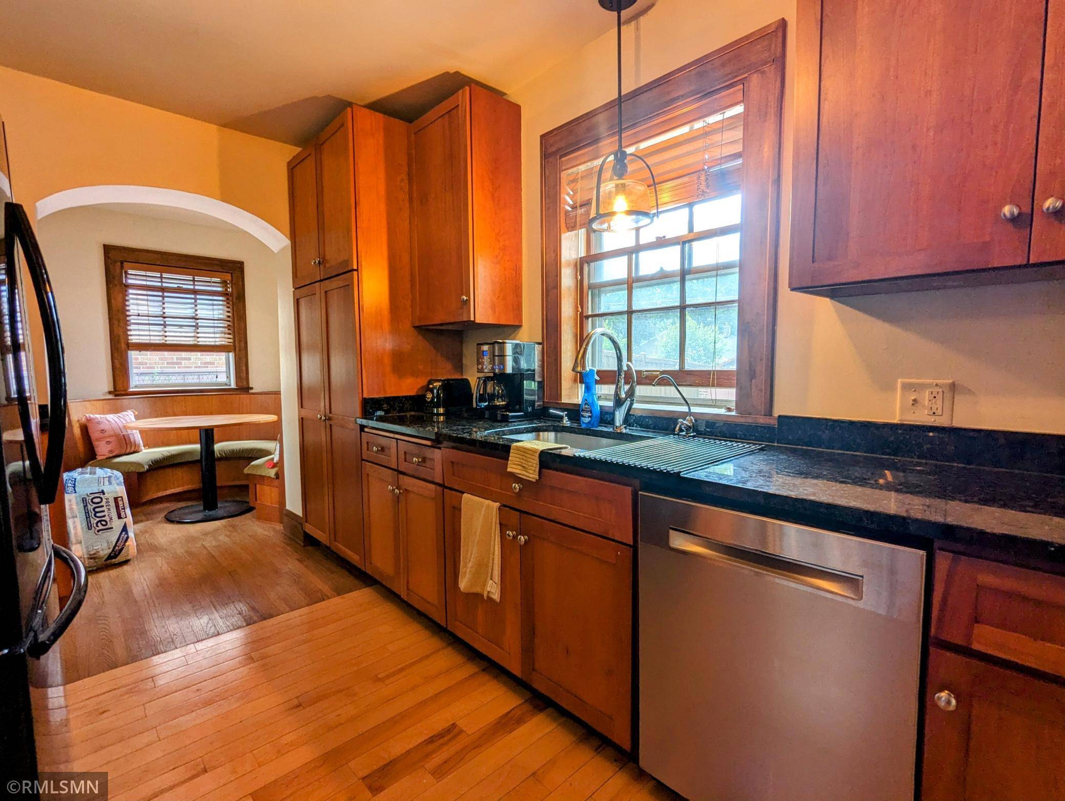 Saint Paul, MN 55116,1720 Hillcrest AVE