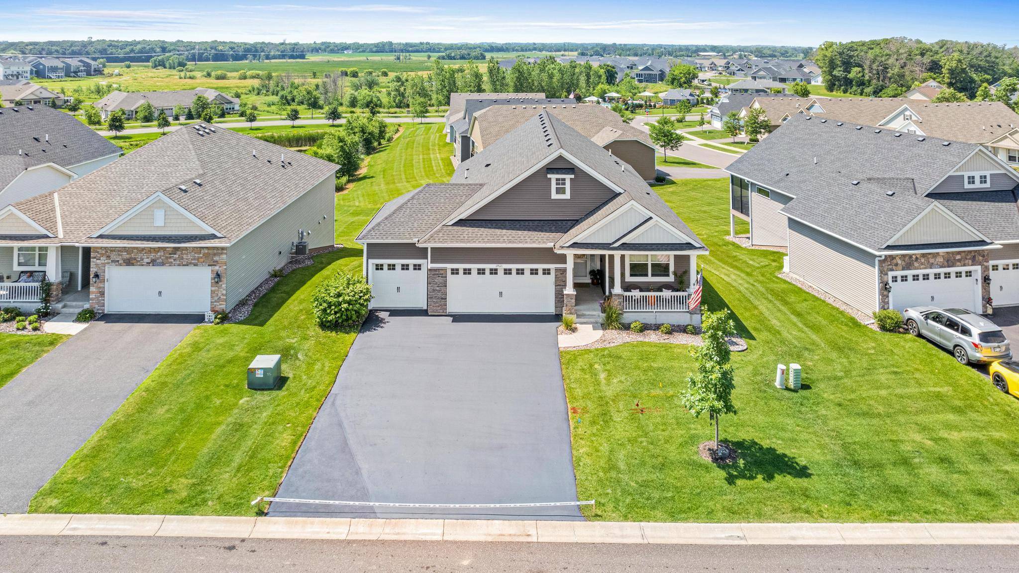 Maple Grove, MN 55311,19621 115th AVE N
