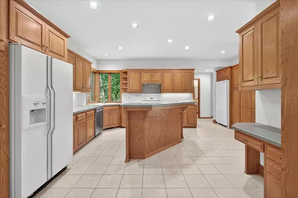 Minnetonka, MN 55345,5236 Picha RD