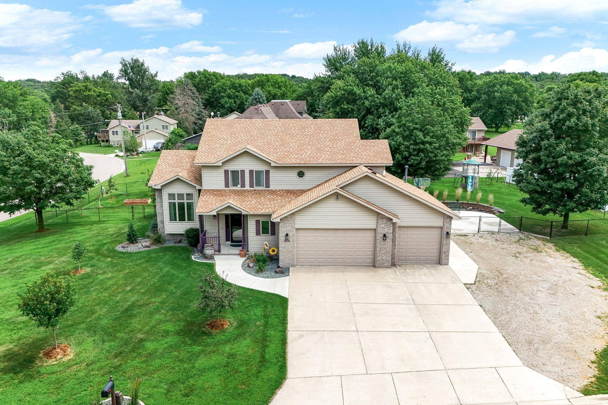 414 2nd ST SW, Medford, MN 55049