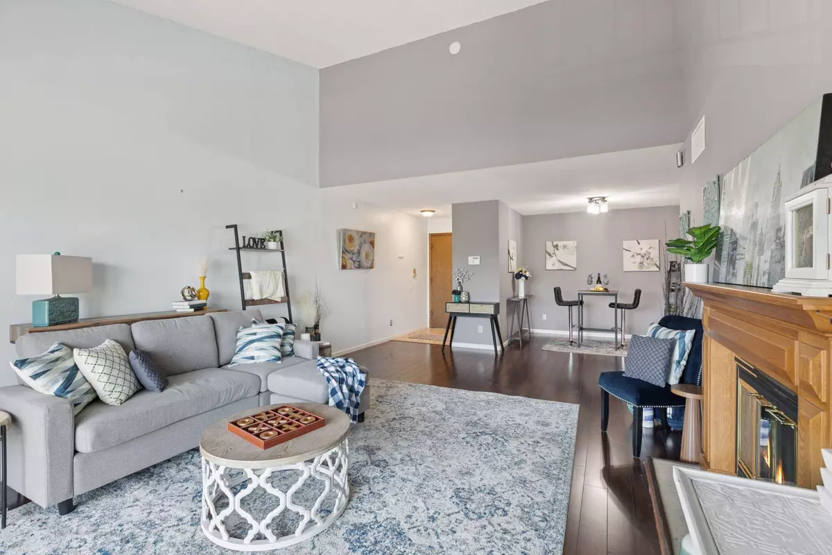 Edina, MN 55435,4100 Parklawn AVE #309