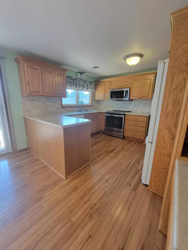 Forest Lake, MN 55025,619 3rd ST NW