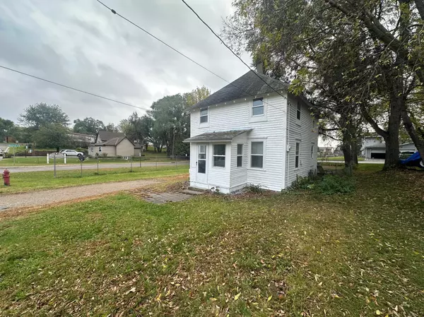 Sauk Centre, MN 56378,327 9 1/2 ST S