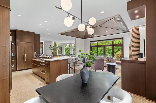 Eden Prairie, MN 55347,9730 Sky LN