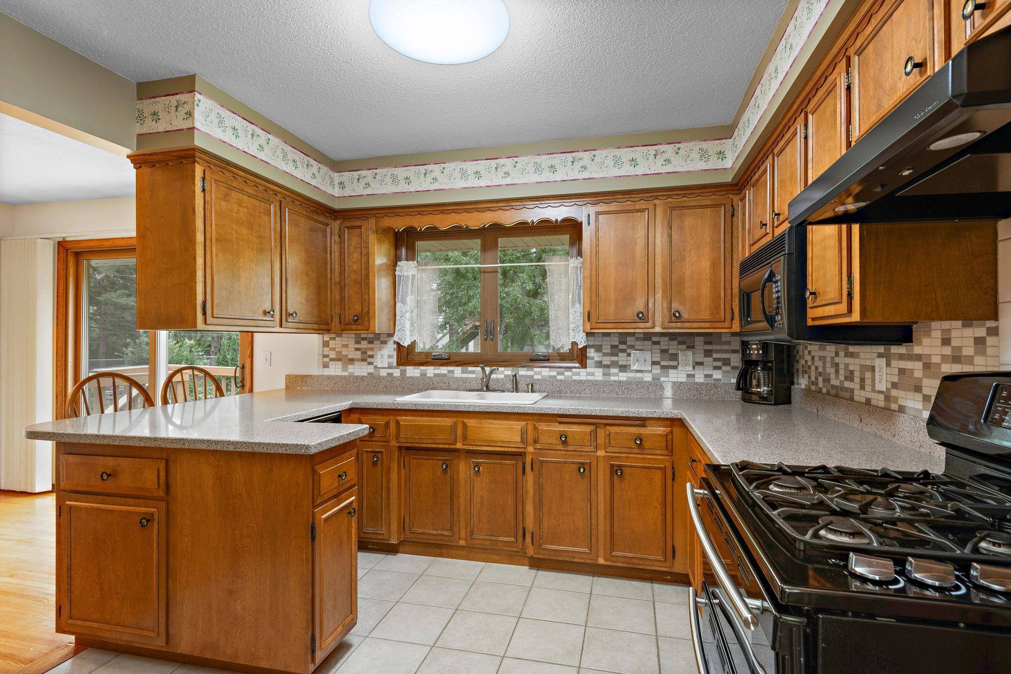 New Hope, MN 55428,8717 49th AVE N