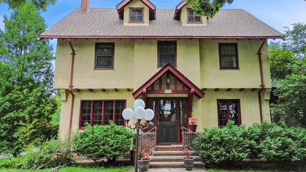 Minneapolis, MN 55419,5025 Harriet AVE