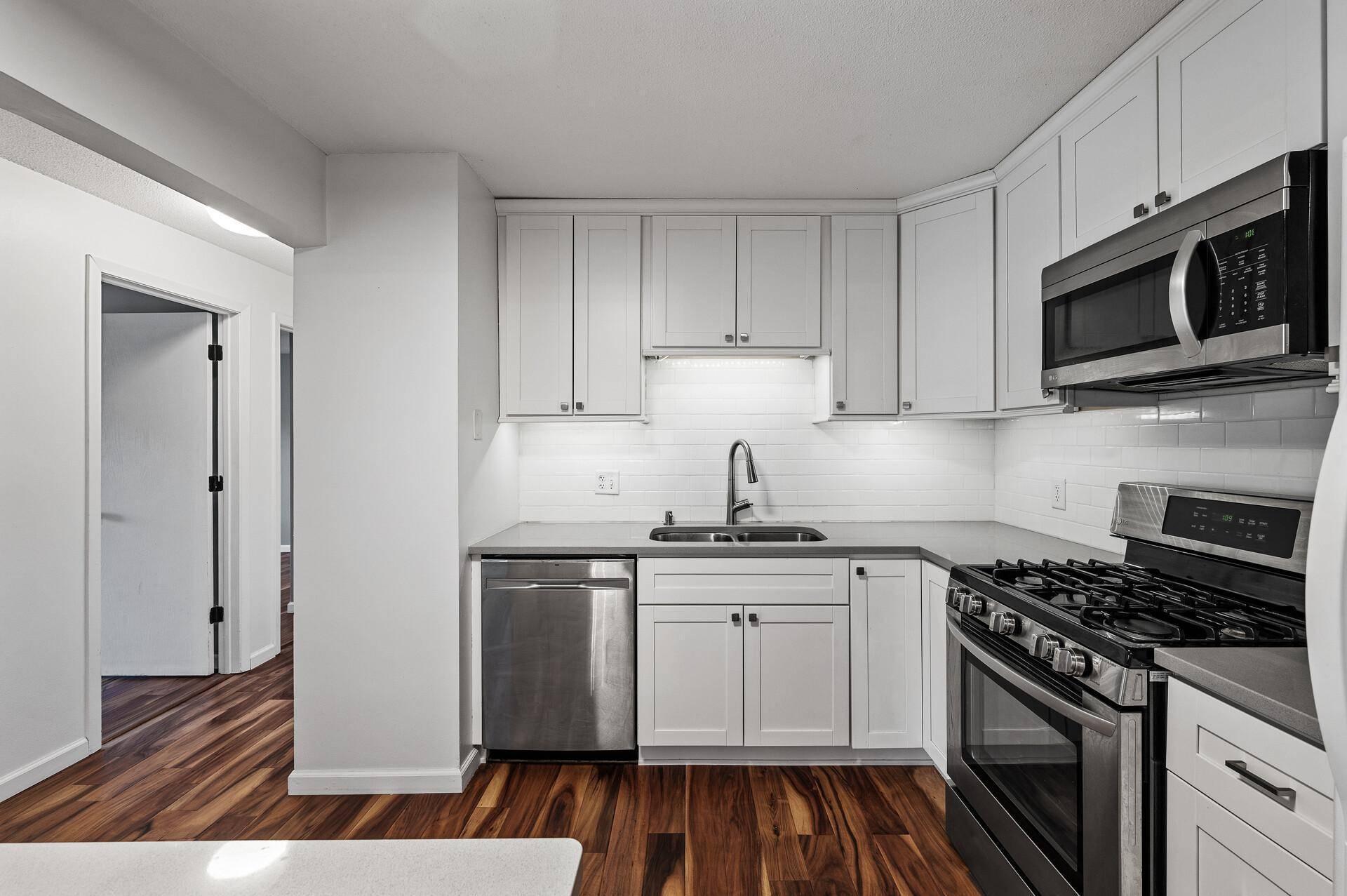 4860 Park Commons DR #206, Saint Louis Park, MN 55416
