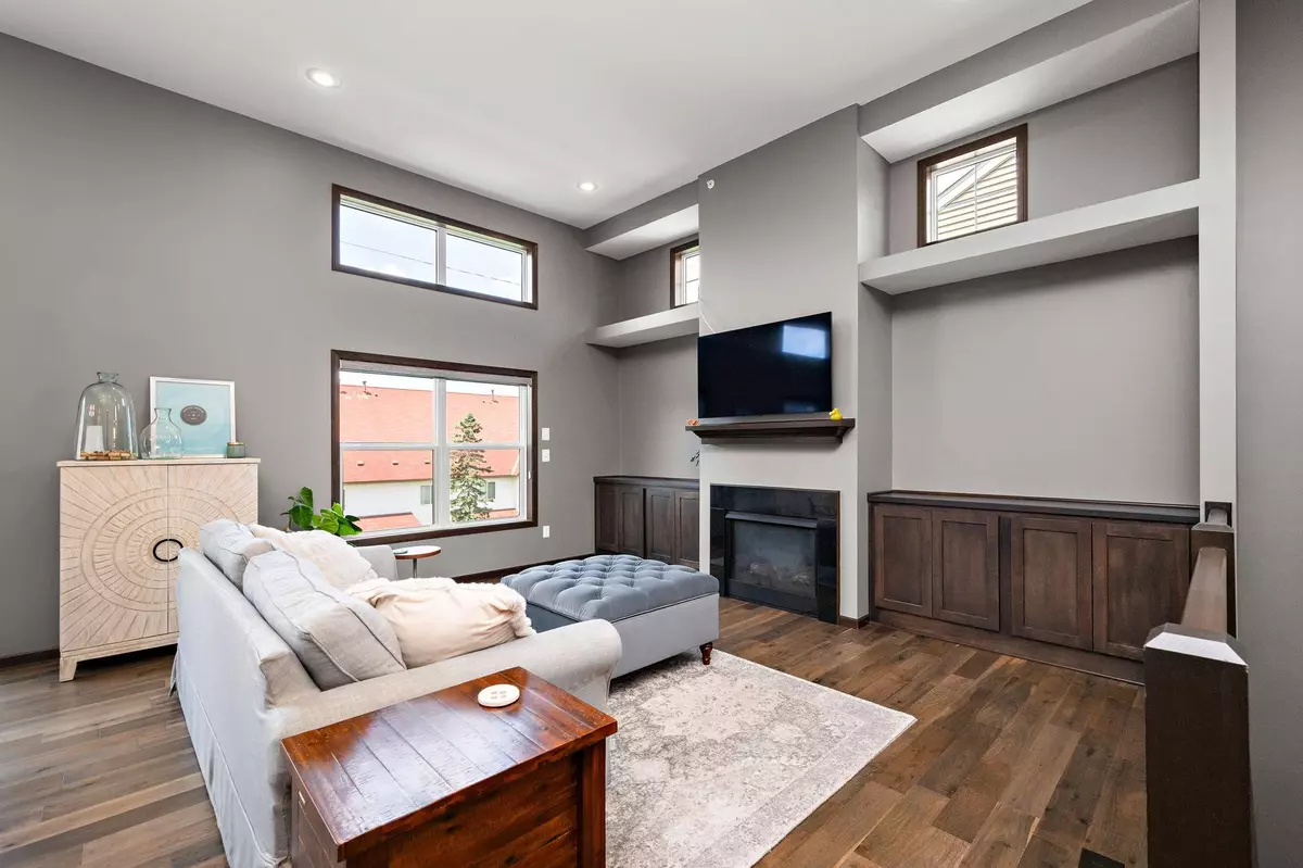 Burnsville, MN 55306,344 Stonewood PL