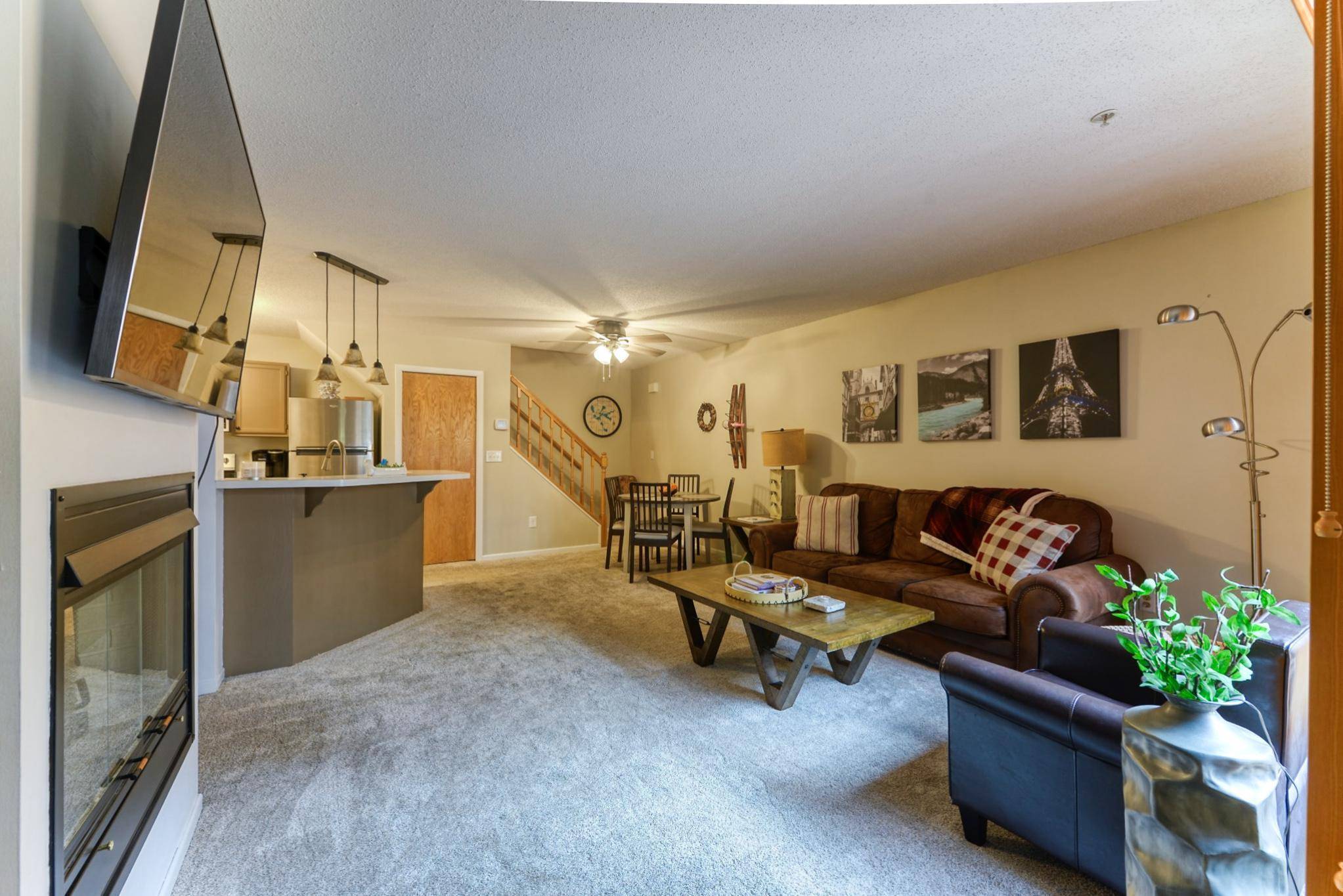 White Bear Lake, MN 55110,1217 Bay CV